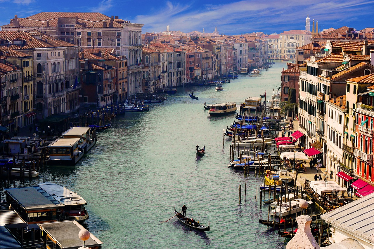 Read more about the article 10 Stunning Places to Visit in Italy in 2025